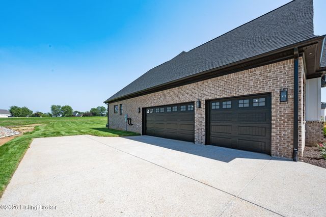 2705 Adenmore Ct, Prospect, KY 40059
