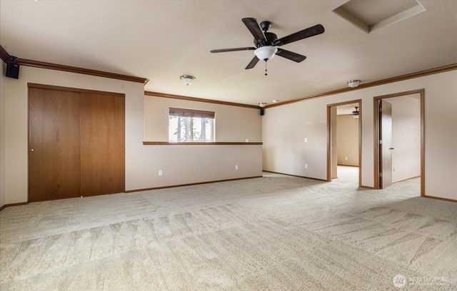 1441 NW 5th Avenue, Oak Harbor, WA 98277