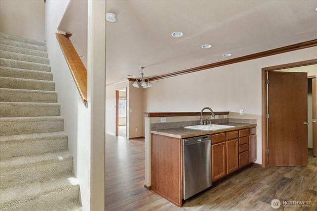 1441 NW 5th Avenue, Oak Harbor, WA 98277