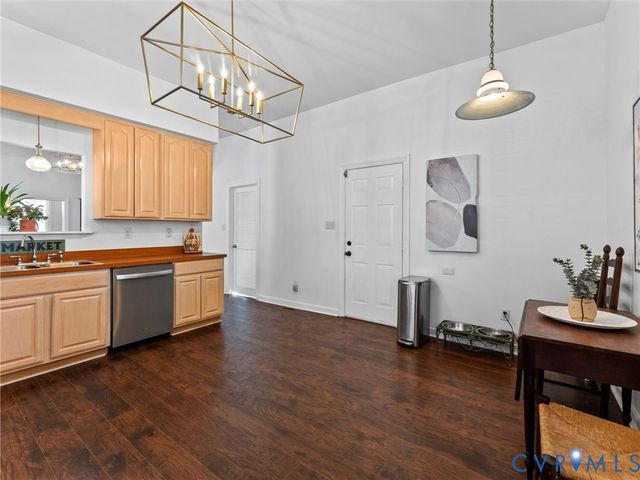 1818 5th Ave, Richmond, VA 23222