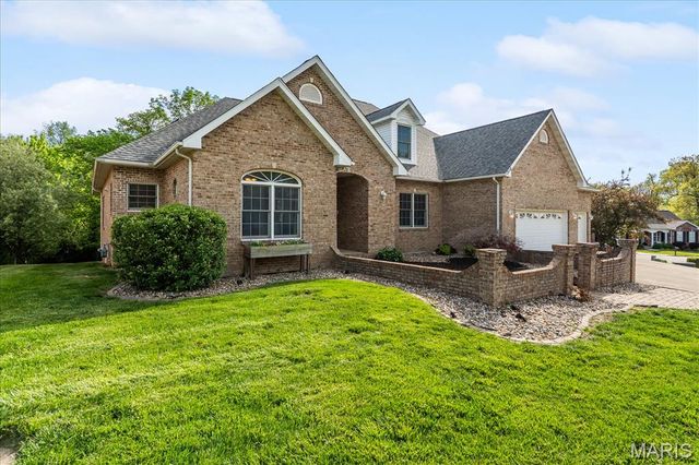 216 Eden Park Boulevard, Shiloh, IL 62269