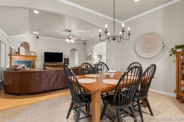 4470 Elm Circle, Kiefer, OK 74041