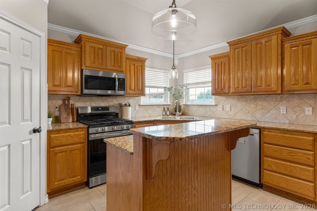 4470 Elm Circle, Kiefer, OK 74041
