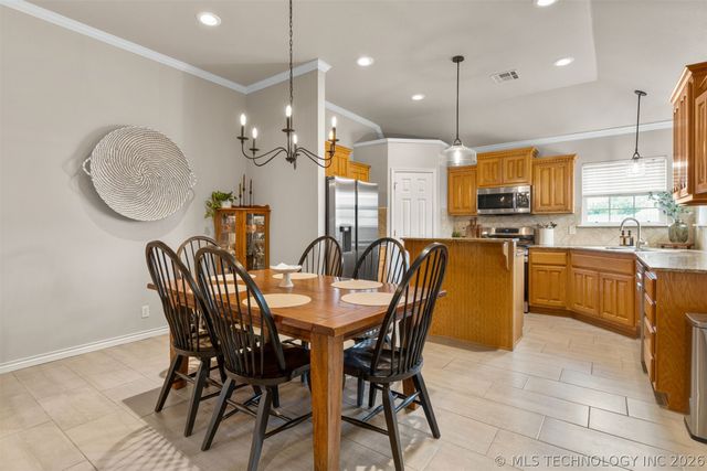 4470 Elm Circle, Kiefer, OK 74041