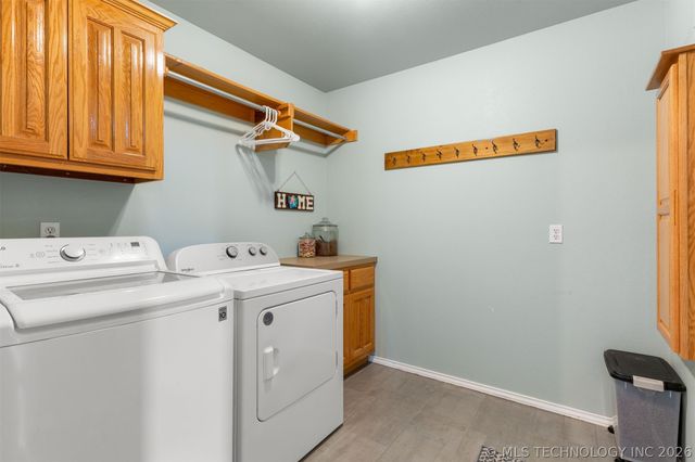 4470 Elm Circle, Kiefer, OK 74041