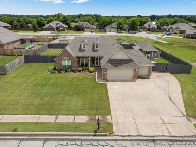 4470 Elm Circle, Kiefer, OK 74041