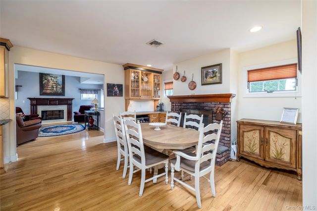 39 Princeton Street, Rockville Centre, NY 11570