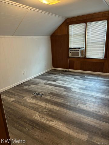 1414 OWANA Avenue, Royal Oak, MI 48067