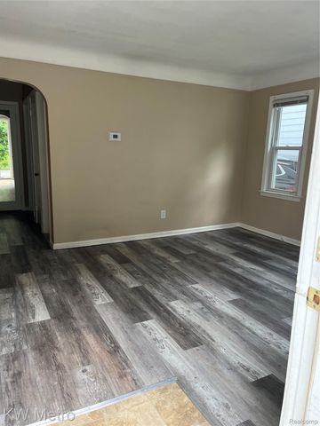 1414 OWANA Avenue, Royal Oak, MI 48067