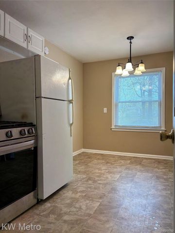 1414 OWANA Avenue, Royal Oak, MI 48067
