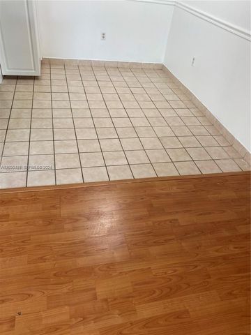 300 W Palm Cir W 208, Pembroke Pines, FL 33025