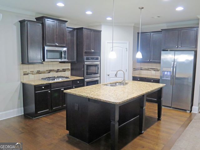 536 Wolf Pack Lane, Atlanta, GA 30349