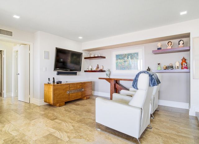 1900 Consulate Place 1005, West Palm Beach, FL 33401