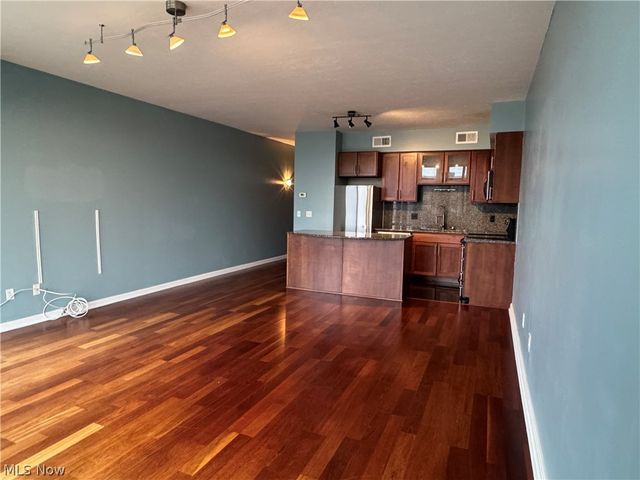 1237 Washington Avenue 811, Cleveland, OH 44113