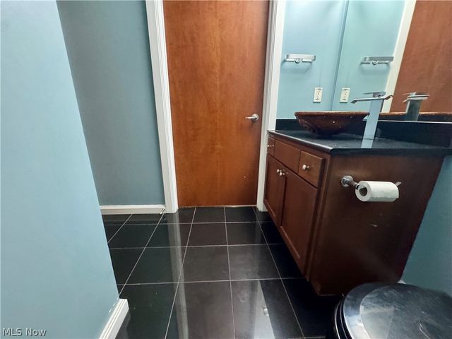 1237 Washington Avenue 811, Cleveland, OH 44113