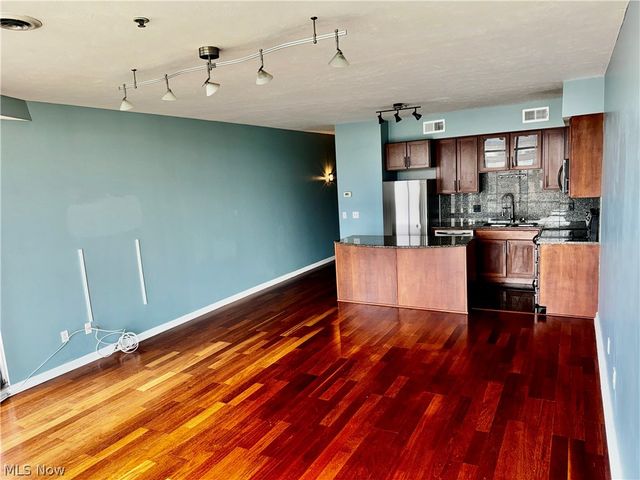 1237 Washington Avenue 811, Cleveland, OH 44113