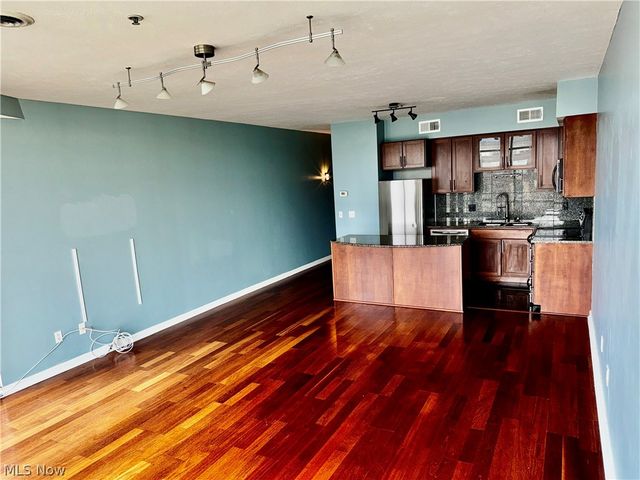 1237 Washington Avenue 811, Cleveland, OH 44113