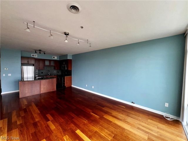 1237 Washington Avenue 811, Cleveland, OH 44113