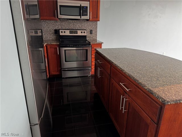1237 Washington Avenue 811, Cleveland, OH 44113