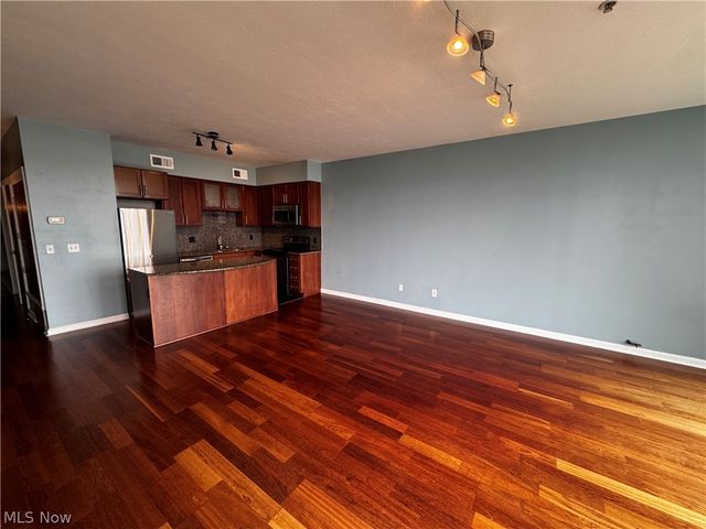 1237 Washington Avenue 811, Cleveland, OH 44113
