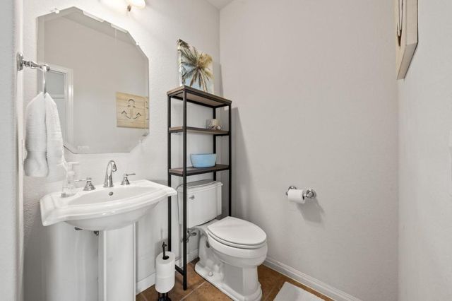 1581 Grassy Field RD, Austin, TX 78737