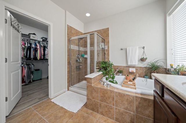 1581 Grassy Field RD, Austin, TX 78737