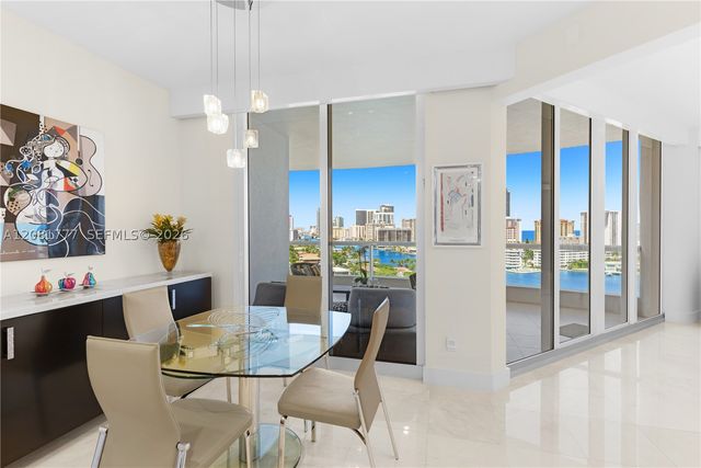 21200 NE Point Pl 1404, Aventura, FL 33180