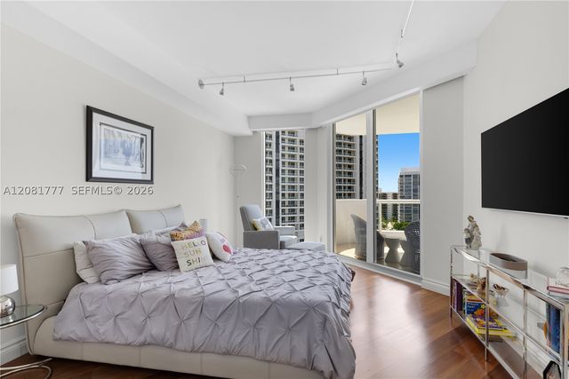 21200 NE Point Pl 1404, Aventura, FL 33180