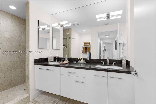 21200 NE Point Pl 1404, Aventura, FL 33180