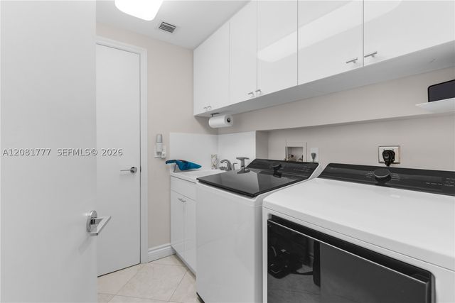 21200 NE Point Pl 1404, Aventura, FL 33180