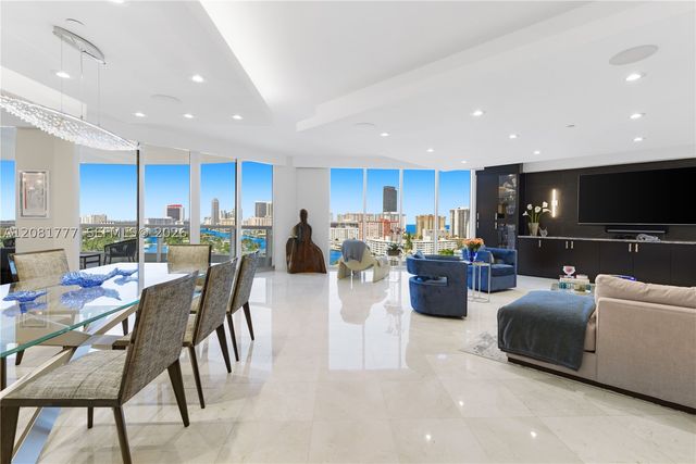 21200 NE Point Pl 1404, Aventura, FL 33180