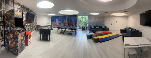21200 NE Point Pl 1404, Aventura, FL 33180