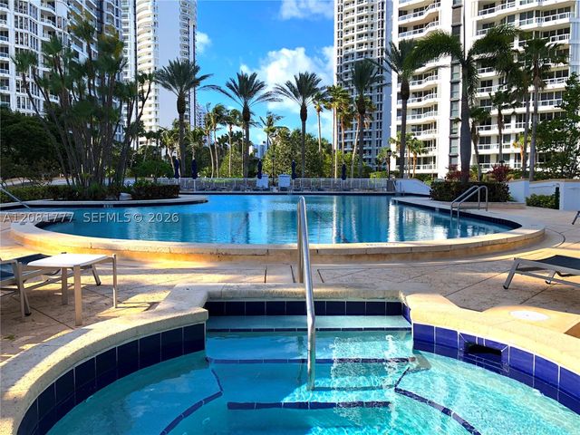 21200 NE Point Pl 1404, Aventura, FL 33180