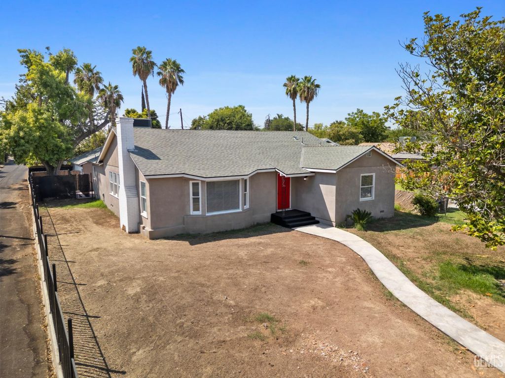 135 A Street, Bakersfield, CA 93304