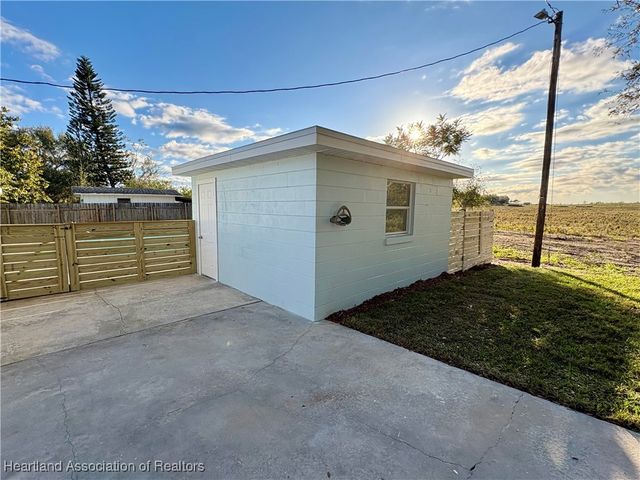 185 S Huntley Drive, Lake Placid, FL 33852