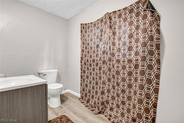 12811 Bartfield Avenue, Cleveland, OH 44108