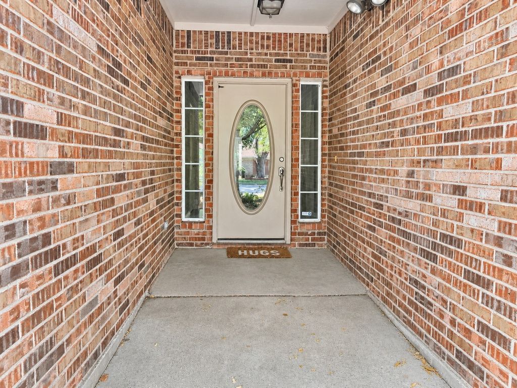 6549 Blue Grass Drive, Watauga, TX 76148 — photo 3