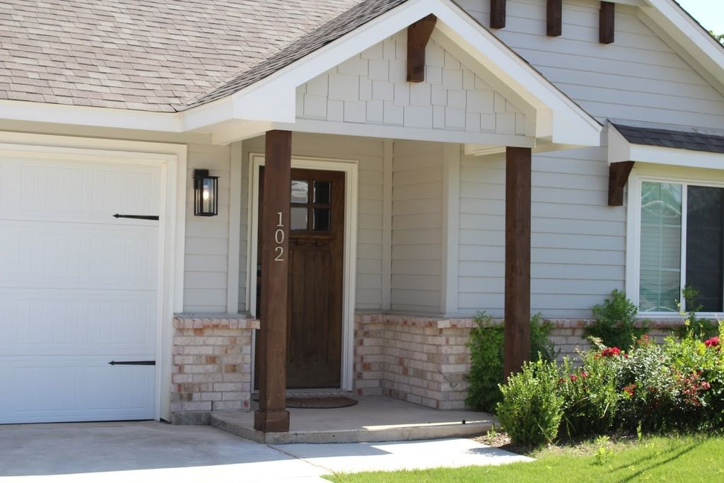 102 Walnut Street, Whitesboro, TX 76273