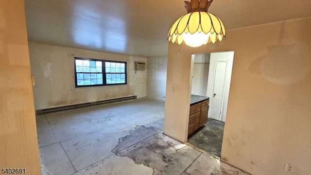 412 Broad Way 32B, Passaic City, NJ 07055