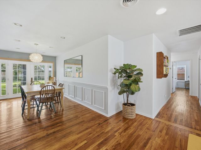 1217 Park Center Street, Benbrook, TX 76126