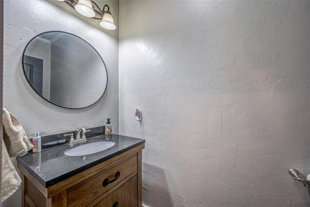 2425 County Road 1313, Blanchard, OK 73010