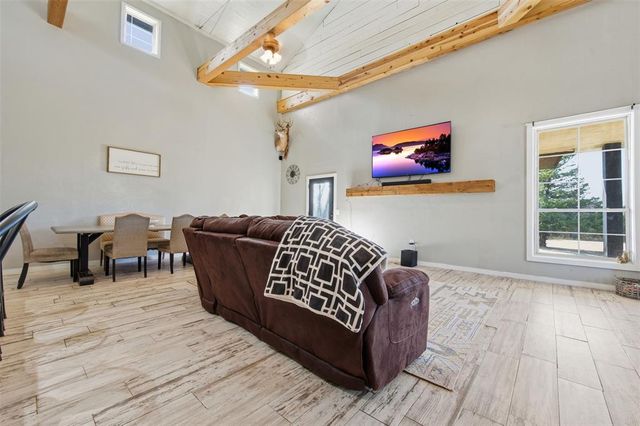 2425 County Road 1313, Blanchard, OK 73010