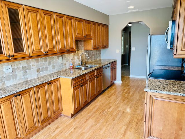 5501 Lincoln Avenue 510, Morton Grove, IL 60053