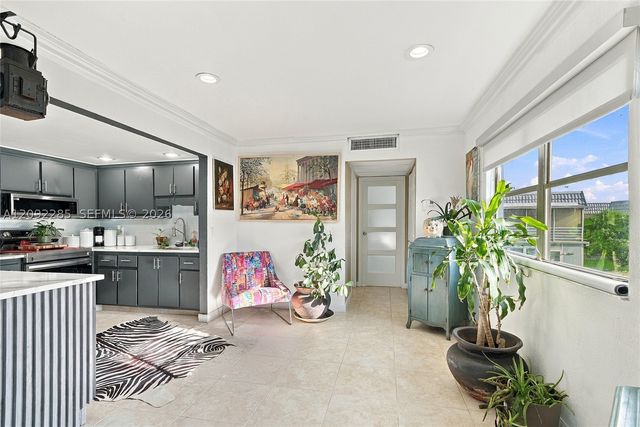 527 Brittany K K, Delray Beach, FL 33446