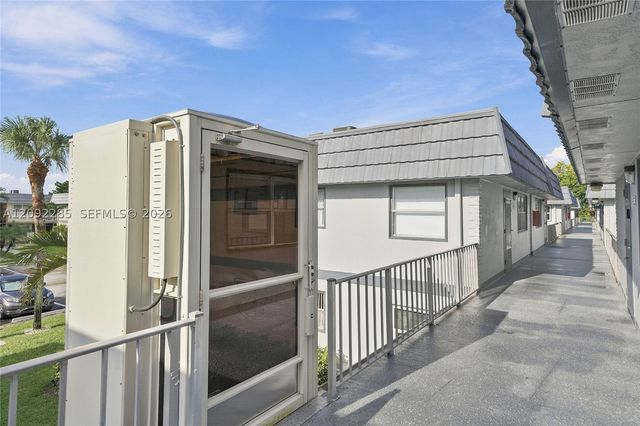 527 Brittany K K, Delray Beach, FL 33446