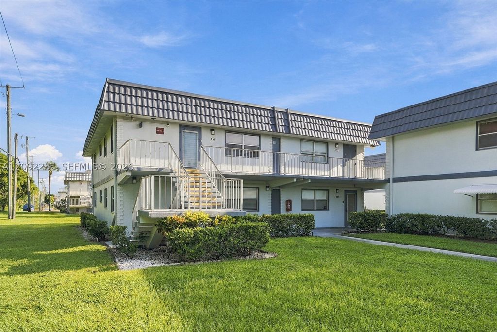 527 Brittany K K, Delray Beach, FL 33446