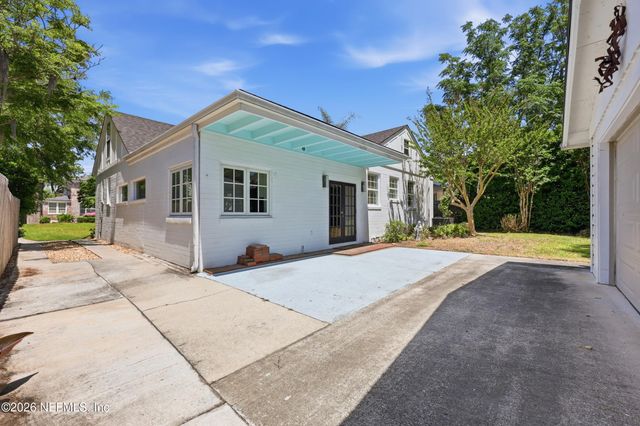 1622 AVOCA Place, Jacksonville, FL 32207