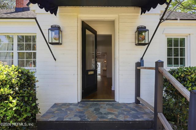 1622 AVOCA Place, Jacksonville, FL 32207