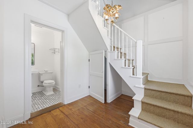 1622 AVOCA Place, Jacksonville, FL 32207