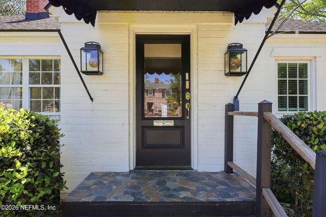 1622 AVOCA Place, Jacksonville, FL 32207